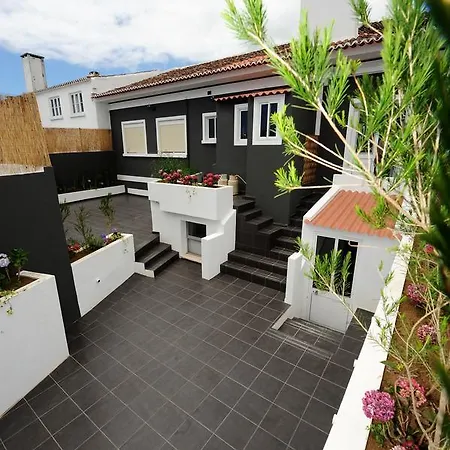 Angra Bed & Breakfast 3*