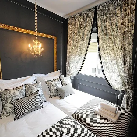 Angra Bed & Breakfast