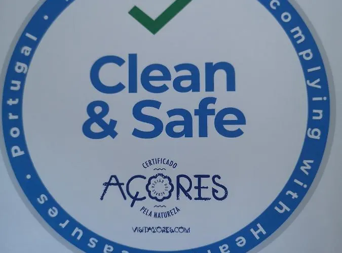 Angra Bed & Breakfast 3*